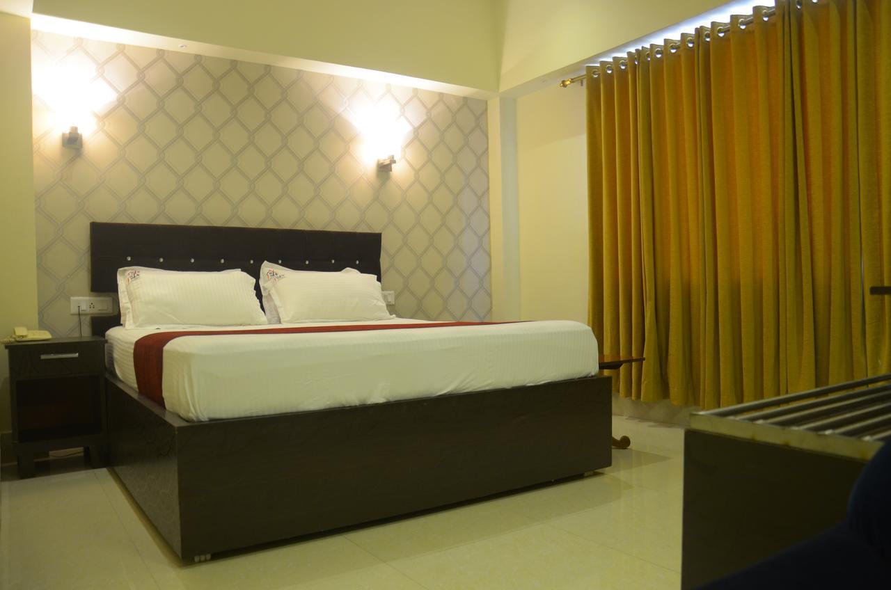 Hotel Pritika Durgāpur Extérieur photo