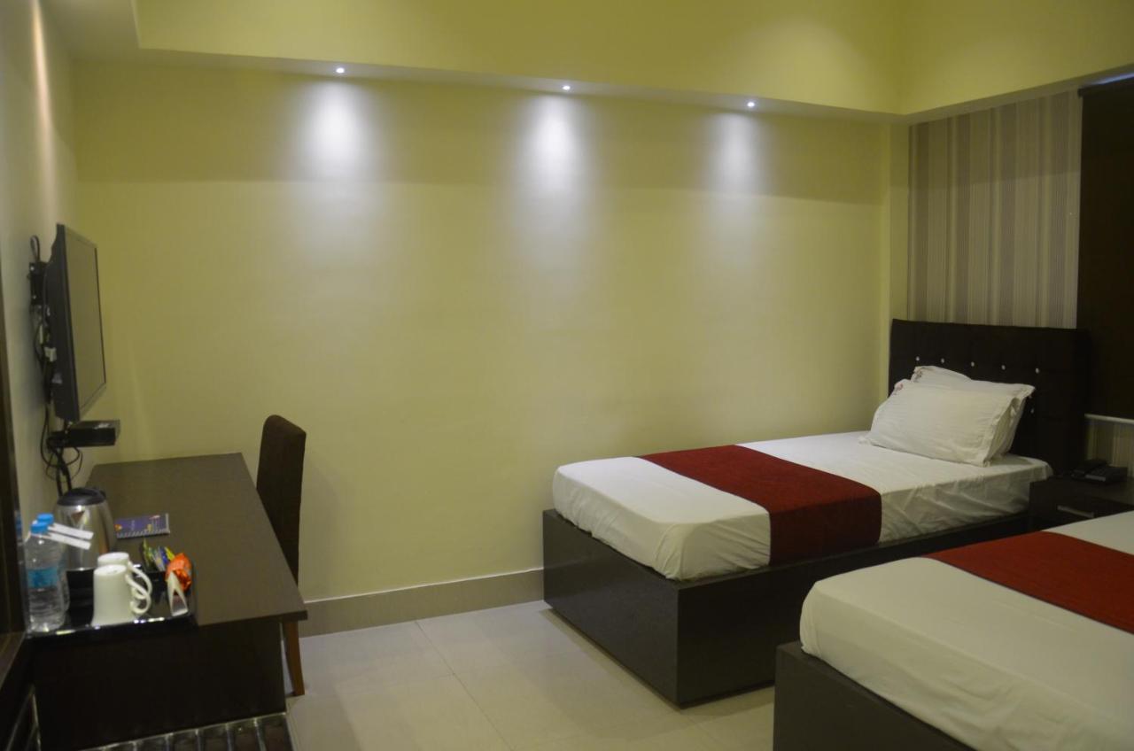 Hotel Pritika Durgāpur Extérieur photo